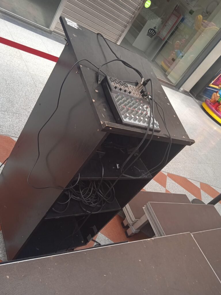 preparacion-escenario-cuentacuentos-4