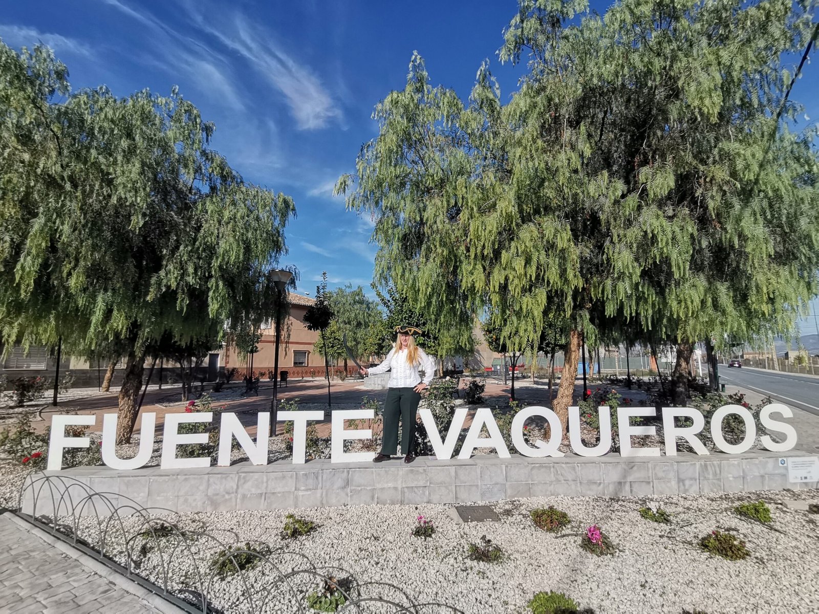 logo fuente vaqueros actividad corsaría