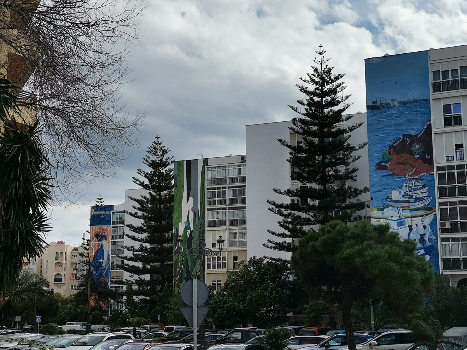 Varias pinturas en Estepona