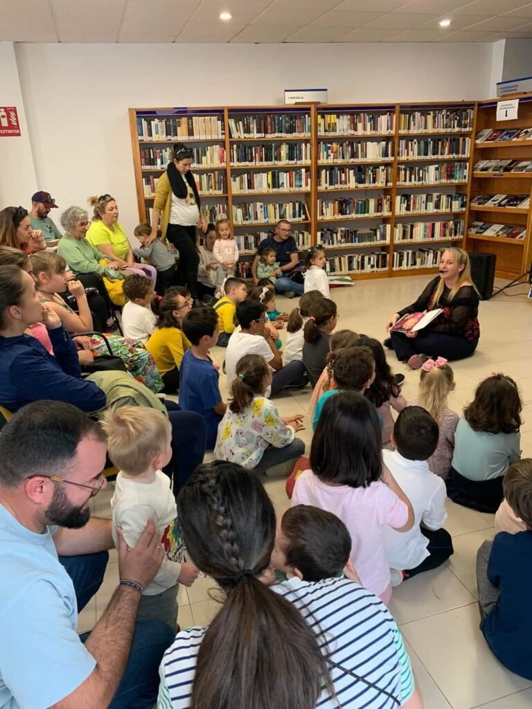 Espectadores en el Cuentacuentos de Garrucha